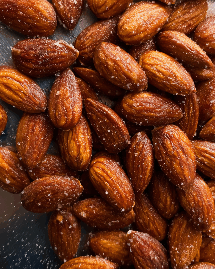 Süß-scharfe Mandeln – Der knusprige Snack mit Kick