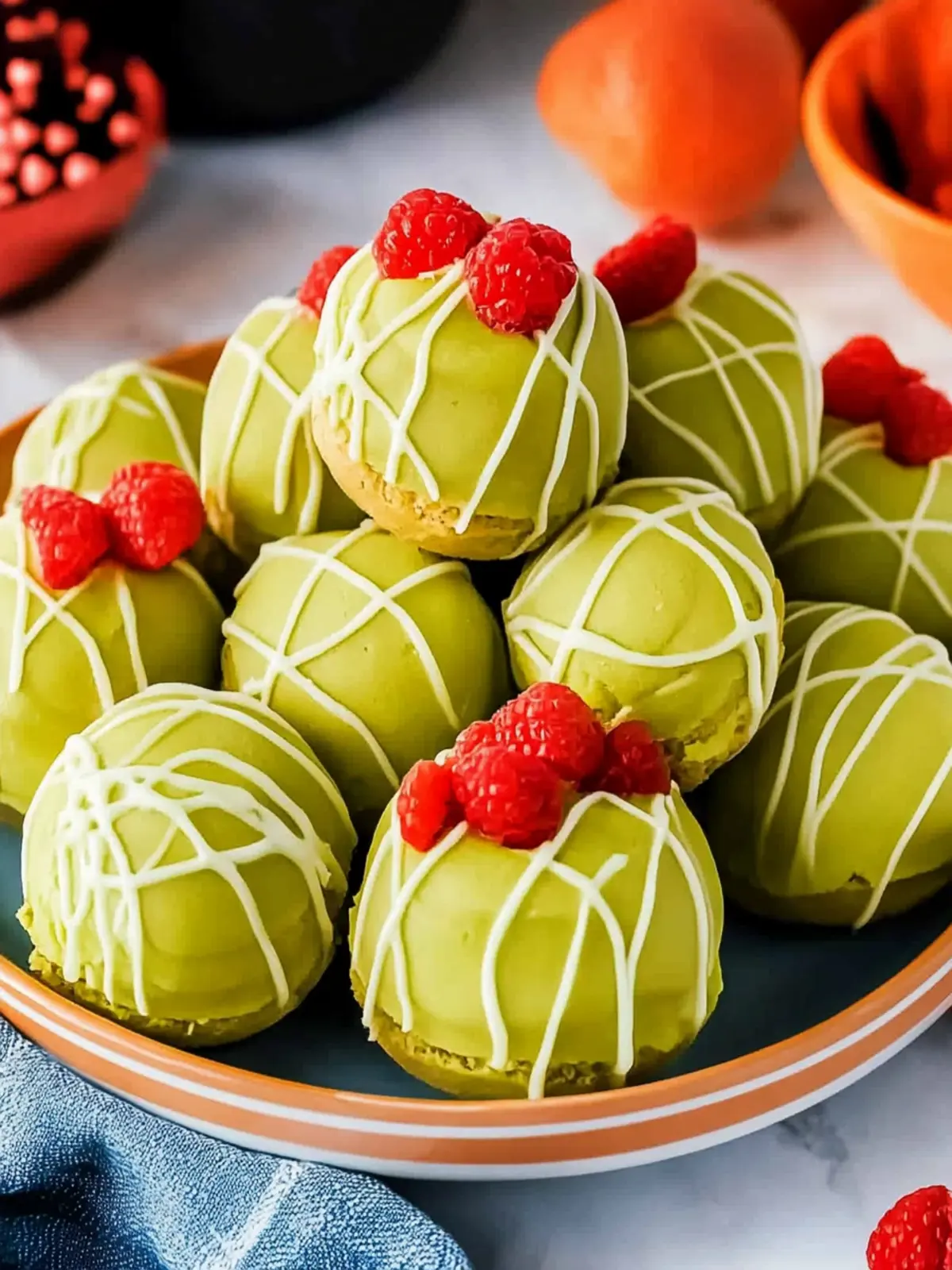 No-Bake Grinch Oreo Trüffel für die Feiertage 5 No-Bake Grinch Oreo Trüffel