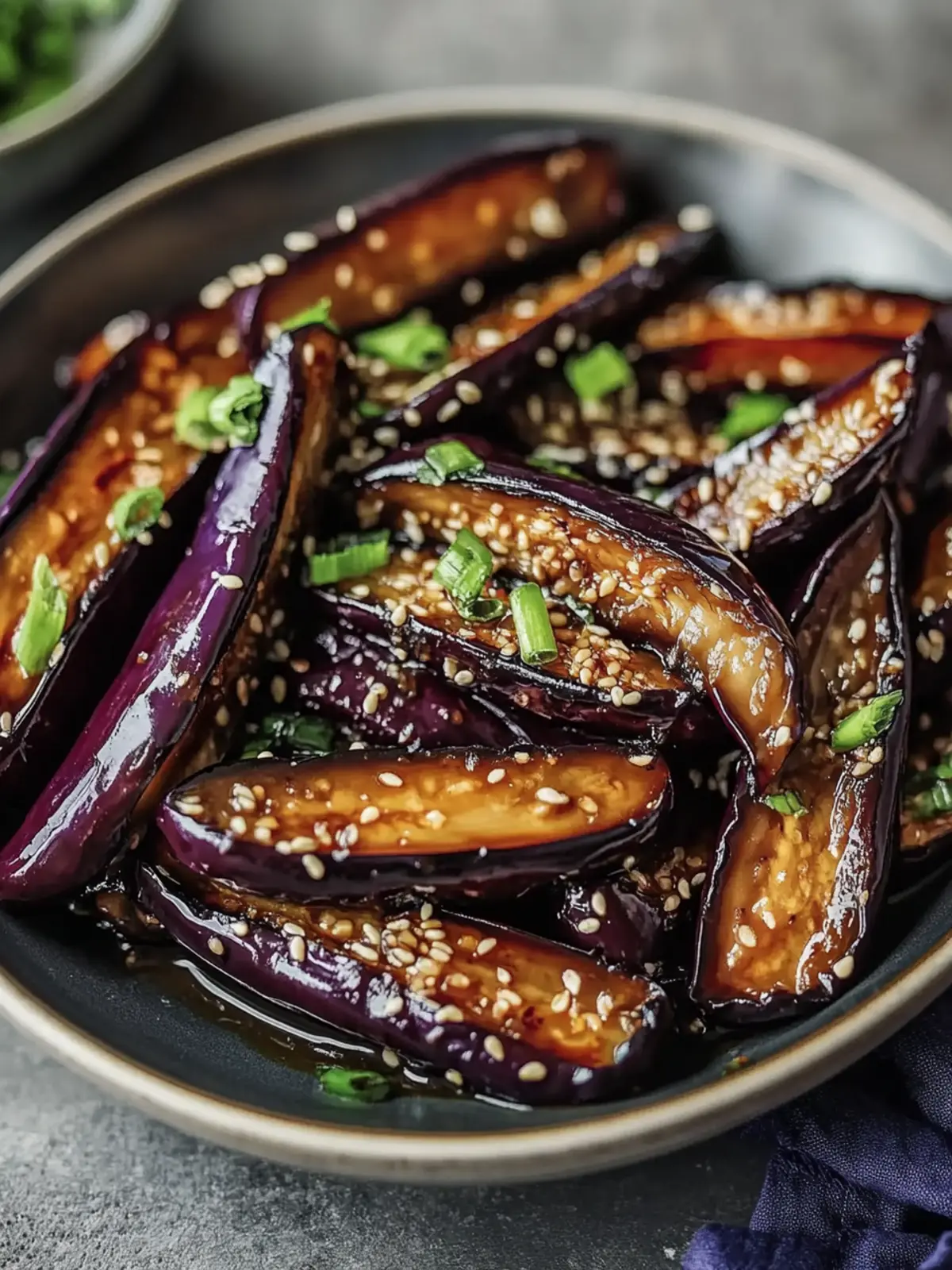 Knusprige chinesische Aubergine in Knoblauch-Soja-Glasur, die begeistert 4 Knusprige chinesische Aubergine in Knoblauch-Soja-Glasur